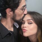Thiessa Woinbackk Instagram - Hoje faz 1 ano de um amor que só cresce e se fortalece a cada dia. Neste último ano, vivemos momentos incríveis, rimos, choramos e construímos memórias que levarei para sempre no meu coração. Ser uma mulher trans e encontrar alguém que me ama exatamente como sou é raro, mas encontrei um lar em você. Obrigada por ser meu porto seguro. Que venham mto mais. Te amo mais do que palavras podem expressar! 💖