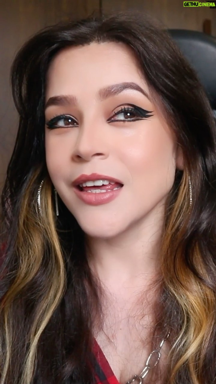 Thiessa Woinbackk Instagram - Hoje dividi com vcs um processo interno meu sobre envelhecer, o vídeo completo tá lá no meu canal ☺️💕