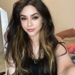 Thiessa Woinbackk Instagram - tô me sentindo tão lindinha 🥹💕 minha auto estima andava péssima, mas aí decidi me arrumar e aaaaa 🥹