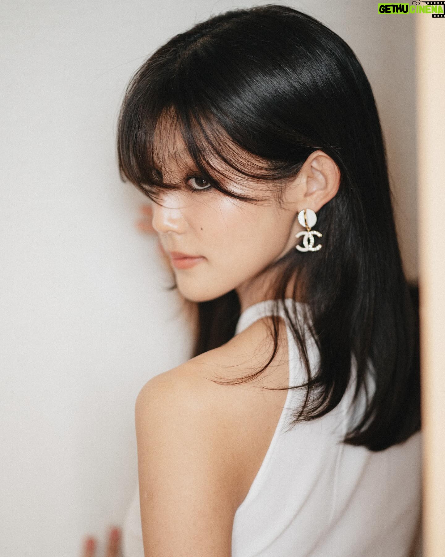 Thitiya Jirapornsilp Instagram - In white @chanelofficial 🤍