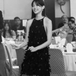 Thitiya Jirapornsilp Instagram - หลากหลายความรู้สึกมากอย่างแรกขอบคุณทางสมาคมผู้กำกับภาพยนตร์ไทยที่มอบรางวัลนี้ให้ใบปอนะคะ ขอบคุณ @gdh559 พี่โต้ง พี่วรรณ พี่แวว ที่เห็นอะไรในตัวหนูเชื่อใจให้หนูได้มาถ่ายทอดบทนี้ จนถึงตอนนี้ก็2ปีพอดีคิดถึงตอนออกกองมาก ขอบคุณเพื่อนๆทีมนักแสดง พี่ๆทีมงานที่มีส่วนเกี่ยวข้องทุกคน ที่ทำให้ยูกับมีและเธอกับฉันกับฉันออกมาสุดจะสมบูรณ์ หนังเรื่องนี้สอนอะไรหนูเยอะมาก เหมือนเป็นการเปิดโลกให้หนูได้ทำอะไรที่ไม่เคยทำ เปิดโอกาสให้หนูได้ทำอะไรอีกหลายๆอย่าง เป็นก้าวแรกในวงการที่ดีมากๆ จะพัฒนาตัวเองทั้งในฐานะนักแสดงและใบปอต่อไปค่ะ❤️❤️❤️