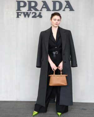 Thomasin McKenzie Instagram - 🤯🙌💚 @prada #pradaFW24