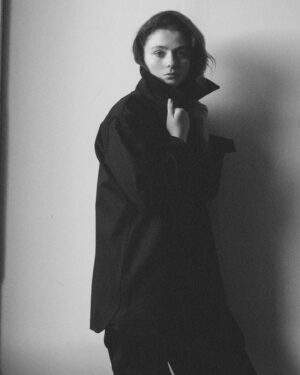 Thomasin McKenzie Instagram - Loved my time with @mastermind.magazine ❣️✨