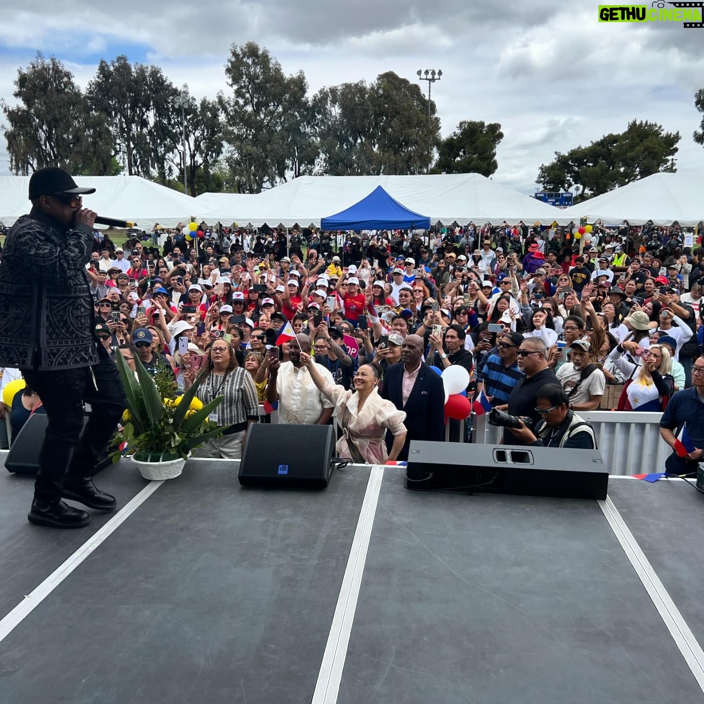 Tia Carrere Instagram - Congratulations to 2024 Grand Marshal for @cityofcarsonca #filipino Independence Day @apldeap Celebrated with a visit to the famed @kingshawaiian @kingshawaiianbakery and heard @daniel_ho_creations on the speakers ππ€πΎποΈ#aapi @jtedibenito