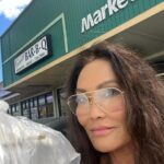 Tia Carrere Instagram - Back in Hawaii for a bit of work, but I always manage to squeeze in as much fun as possible! #food #friends #fish #fun 🌴