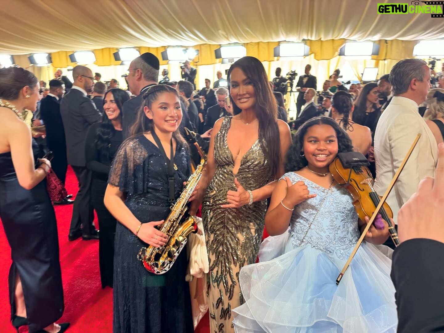 Tia Carrere Instagram - What an amazing night @theeoscars !! And then @ejaf danced the rest of the night away! WOW @creativeprinc