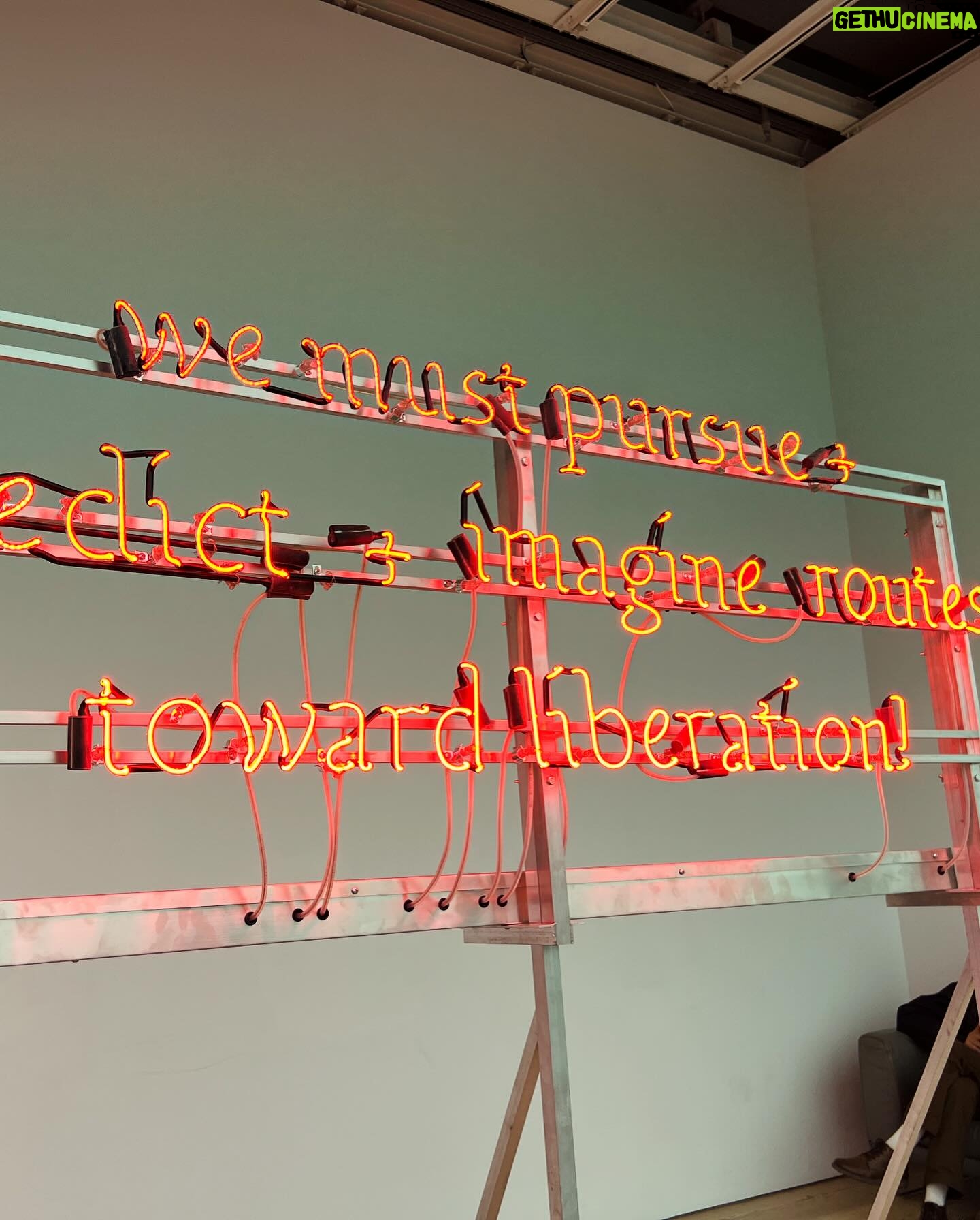 Tia Carrere Instagram - The weather in #nyc is 🥶 freezing cold, high winds💨 , and nonstop rains ☔️ but it’s warm and cozy inside. #springbreak ?!