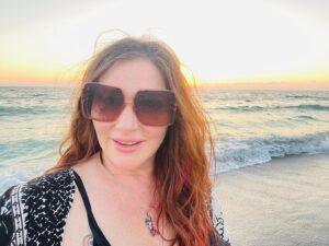 Tiffany Instagram - Sanibel you were just what I needed ..the moments spent meditating on the beach were priceless …All good for the soul ❤️ today we travel back to Nashville & I feel rejuvenated ..time to finish the studio , garden and all home projects 🙏🧘‍♀️ #herewego #ilovesanibel #feelingrenewed #recoveryonsanibelcaptiva #itscomingalong #comesupportthelocalshops #resturantsofsanibel