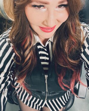 Tiffany Instagram - Hey baby …Retrotonic check in from the road ..How are all of you this weekend ? The shows have been fantastic…  Thank you to those who came out for the first shows in Illinois & Indiana ❤️ More to come ..check dates & locations @tiffanytunes.com