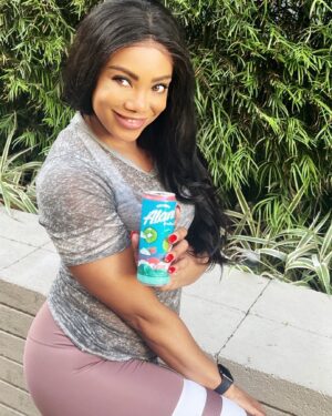 Tiffany Hines Instagram - Taste like summer and I’m hooked @alaninutrition NEW FLAVOR ALERT Kiwi Guava #ftw 

Outfit Deets: 
Monarch sports bra @buffbunny 
Leggings: @blsportswear 
T shirt: @vspink 

#alaninutrition #alani #kiwi #guava #energydrink #summer #summervibes #yummy #athleticwear #athleticwearforwomen #ﬁtness