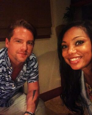 Tiffany Hines Instagram - To celebrate the return of Lara Nuzo on this Friday’s episode of Magnum P.I. entitled “Shallow Grave, Deep Water” directed by @jayhernandez001 , here’s a bts @magnumpicbs photo dump! Also, POP QUIZ for all you superfans: Who remembers which episode of @magnumpicbs we first met Lara and what happened?! #newepisode #april8 #cbs #magnumpi #magnumpicbs