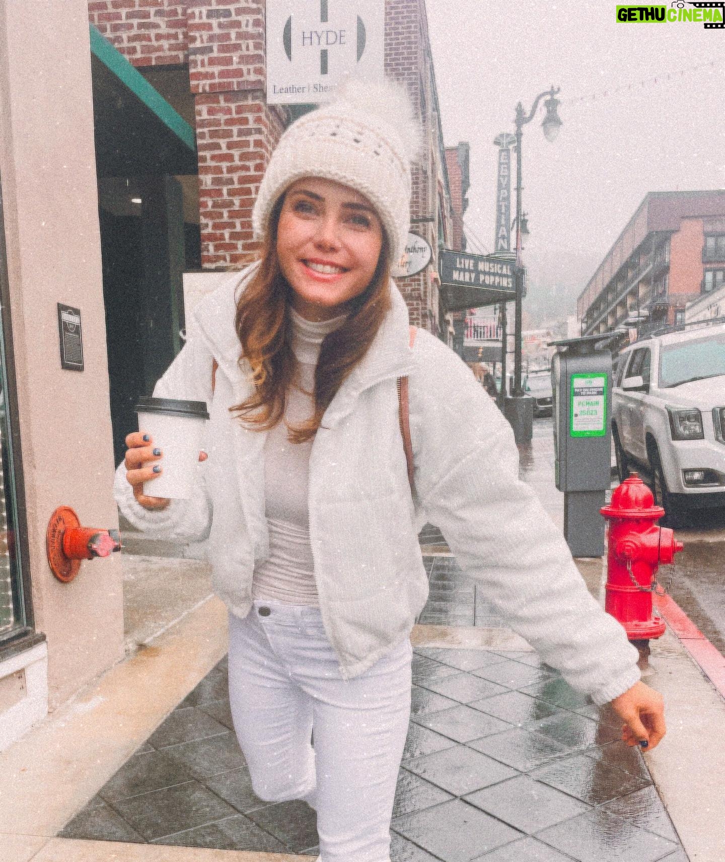 Tiffany Alvord Instagram - 🎶 Ain’t no mountain high enough 🏔️✨🥰 I had fun lil weekend trip with family and my long lost bestie.. who left me for Nashville 🤪 (I like giving her a hard time about it). Maybe we can peer pressure her back to LA 🤣 I was feeling quite overwhelmed the week prior with too much to do, tasks stacked so high and anxiety to meet it; so it was overall a perfect lil recharge & reset. 🙏