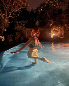 Tiffany Alvord Instagram - ✨ Night swimsss water-body dysmorphia 🙈 // Swipe for an UNEXPECTED surprise & TELL ME ITS NOT THE SAME 😅 Okay have a great day or night swim wherever you are. 🌙 Side note: When in doubt say yes. The night swim was almost a no, but then we said heck, why not, and it was the sprinkles on top of a beautiful evening!