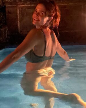 Tiffany Alvord Instagram - ✨ Night swimsss   water-body dysmorphia 🙈 // Swipe for an UNEXPECTED surprise & TELL ME ITS NOT THE SAME 😅 Okay have a great day or night swim wherever you are. 🌙 

Side note: When in doubt say yes. The night swim was almost a no, but then we said heck, why not, and it was the sprinkles on top of a beautiful evening!