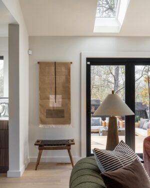Tiffany Brooks Instagram - The details tho 🤌✨

Tomorrow you’ll get to see all this & more (aka me 💁🏾‍♀️) during the HGTV Smart Home 2024 television special on HGTV (7/6c).

.
.
.

#hgtv #hgtvsmarthome #getexcited #tomorrow #interiordesign #sweepstakes #midcentury #modern