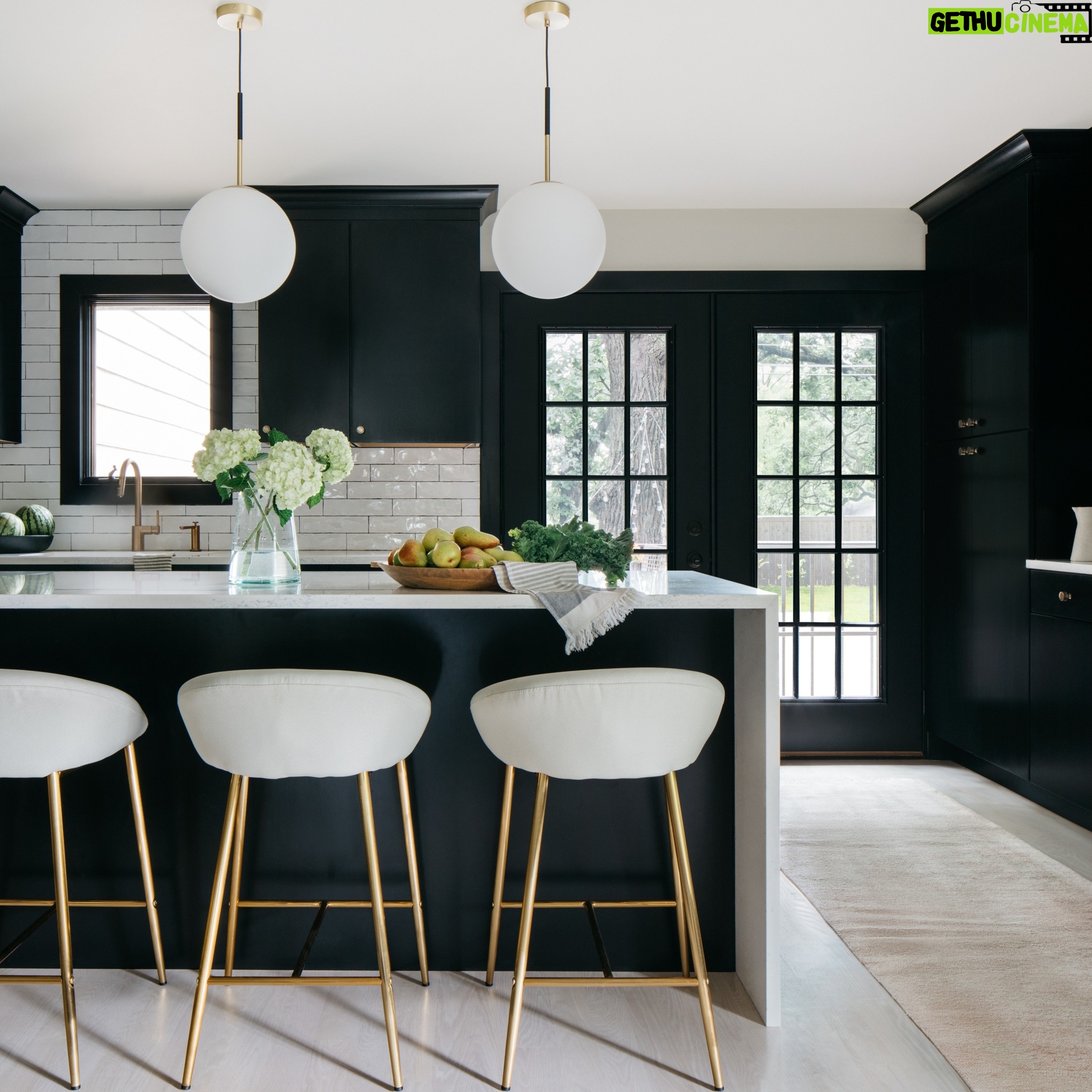 Tiffany Brooks Instagram - ⚠️ DISCLAIMER: No crumbs were left in the making of this design #atethat . . . #ateandleftnocrumbs #interiordesign #dreamkitchen #dreamdiningroom #designideas #chicagointeriors #designinspo