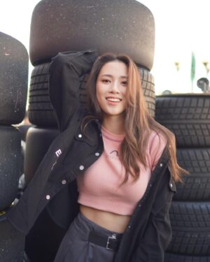 Tiffany Lau Instagram - my first time being in the garage at the Macau Grand Prix with @evisuracing !!! 😍 being so up close to the action and seeing the drivers and pit crew prepping for the race was so exciting!!! loved the atmosphere here today 🥳🏎️🏁

@evisu1991 
#EVISUracing #EVISUMacauGP
#EVISUKURO #第70屆澳門格蘭披治大賽車