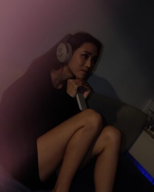 Tiffany Lau Instagram - unwinding with some music before bed 😌 what’s some of your fave songs recently? 🥰🎶