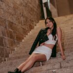 Tiffany Lau Instagram – stay true to who you are. don’t be someone you’re not just to please others 🖤