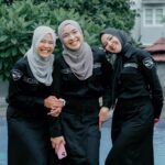 Tika Bravani Instagram - Assalamualaikum…. Bentar deh, Kaya ada yang kurang ga sihh? 😁 Colek Mak @irantypurnamasari