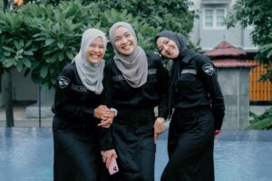 Tika Bravani Instagram - Assalamualaikum….

Bentar deh, Kaya ada yang kurang ga sihh? 😁

Colek Mak @irantypurnamasari