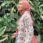 Tika Bravani Instagram - Pinky sunday Outer: @officialandriana 💕