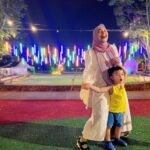 Tika Bravani Instagram - Ibu senang, anak biasa aja. Oke, sip. 📸 @jeannefam