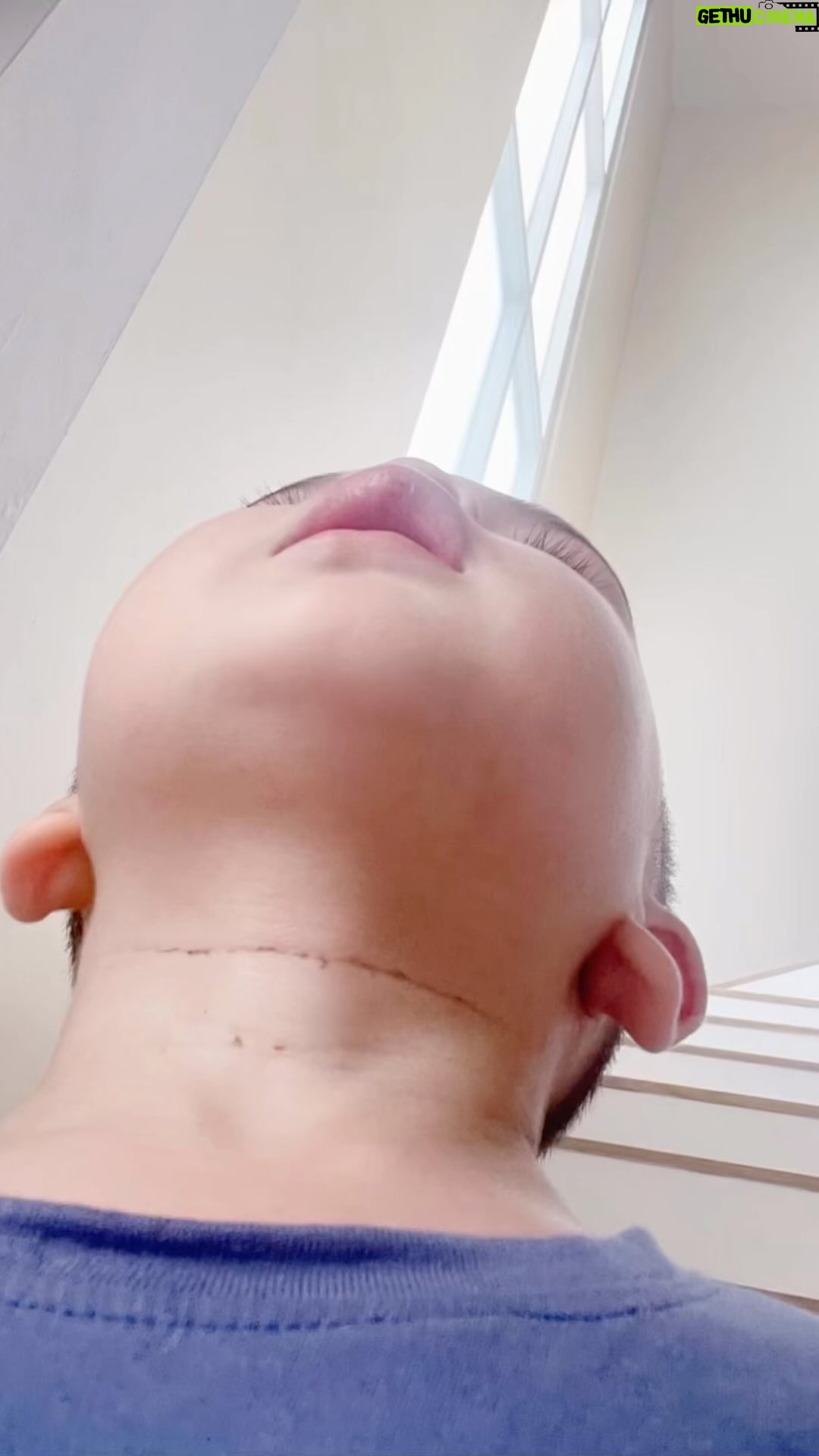 Tika Bravani - 2.4K Likes - Masih jadi suatu misteri kapan dan bagaimana daki pada anak bisa secara kompak berkumpul. Baru juga mandi 2 jam yang lalu Naak.... š„²