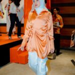 Tika Bravani Instagram - Aku termasuk yang skeptis sama produk asuransi. Tapi acara kemarin cukup mencerahkan, sih. Urusan pendidikan emang mesti disiapkan sedini mungkin. Inflasi biaya pendidikan yang makin nggak kekejar, dan adanya risiko kehidupan bikin menabung aja rasanya nggak cukup. So.. produk FWD Berkah Pendidikan bisa jadi pertimbangan untuk merencanakan dana pendidikan. Supaya nanti anak bisa dapat pendidikan terbaik sesuai keinginannya. Apalagi ini satu-satunya asuransi yang peduli mental health dengan nyediain konseling buat para orang tua. Secaraa tiap fase kehidupan anak nggak jarang bikin ortu stress kan, Bund 🥲 Thank you @fwd_id #berkahterlindungi 👘 @maryallestudio Styled by @fherriioo Captured by @ikhsanprastowo