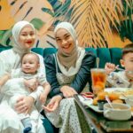 Tika Bravani Instagram - Ketemuan (hampir) lengkap terakhir 5 tahun yang lalu, udah kayak pilpres.. meski kita sibuk masing-masing tapi tetap sevisi misi.. cuan cuan cuan yang berkah yaaa @dianita_tiastuti 😆 love you guys❤️