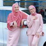 Tika Bravani Instagram - Nggak sengaja nge-pink, padahal kami bukan BLINK 😛 luv luv @irantypurnamasari 💕