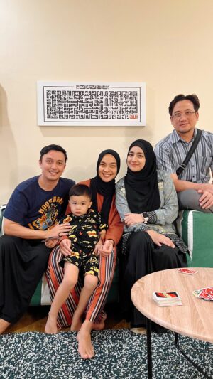 Tika Bravani Instagram - Kalau udah kumpul pasti ngga jauh dari makan enak dan haha hihi. We will definitely miss you guys. Have a great adventure in Canada yaa.. semoga selalu dirahmati Allah  @cindyfatikasari18 @tengku_firmansyah ❤️