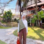 Tika Bravani Instagram - Perang dingin