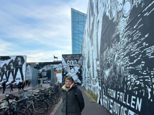 Tilbe Saran Instagram - #Strasbourg Katedralinden modern sanatlar müzesine gezintiler…