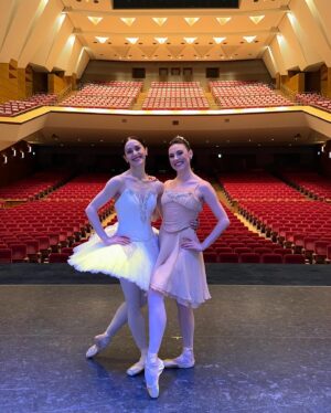 Tiler Peck Instagram - #HappyInternationalWomensDay to some of the most incredible women who inspire me both on and off the stage! 🩰

#internationalwomensday #women #ballerina #ballet #celebrate #inspiration