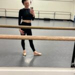 Tiler Peck Instagram – Back in the studio and the pointe shoes are on 🩰

Working on balancing, traveling in space and rolling through feet, which is the beginning of jumps!!! Getting closer and closer everyday to fully being back in the rehearsal room and then on stage!

#recovery #ballerina #ballet #physicaltherapy #exercises #injuryrecovery #process