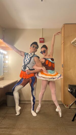 Tiler Peck Instagram - Giving that Performance Energy 👁️ 😂 

Can you handle how fun these costumes are?!

#reels #trend #reelsinstagram #backstage #costumes #dressingroom #duo
