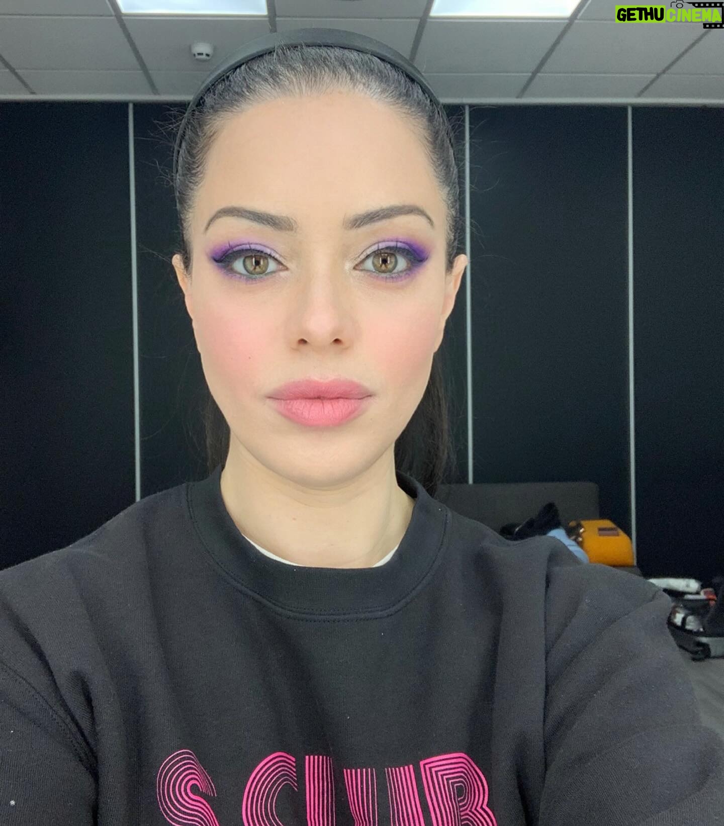 Tina Barrett - 3.2K Likes - #happysaturday @sclub #tour #vibes #bringitallback 🙌💗💋✨
