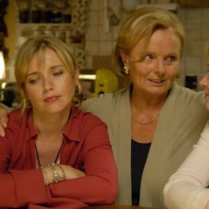 Tina Ruland Instagram - DIE große Dame des Schauspiels ist tot. 
Eine ewige Schönheit von innen und außen. Für mich der Inbegriff von Würde, Stil, Spiritualität und Liebe.
Wir haben in so vielen  Filmen zusammen gespielt,  wunderschöne Zeit an verschiedenen Orten dieser Welt auch mit unseren Familien verbracht. 
Ein großer, beeindruckender, liebevoller und mitfühlender Mensch hat diese Welt verlassen und hinterlässt eine große Lücke.
Unser ganzes Mitgefühl an ihre Familie❤️
.
 #schauspielerin  #rip  #miss  #film  #tv  #fernsehen