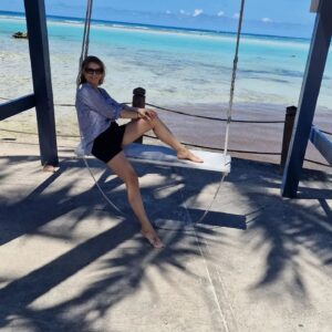 Tina Ruland Instagram - Im Endeffekt zählen nur die Momente in denen wir glücklich waren!
Wann wart ihr heute bereits glücklich? 
.
#traveller #travelwithfriends #travelblogger #Reisende #reisenmitkindern #reisenmachtglücklich #happyday #schauspieler #Schauspielerin