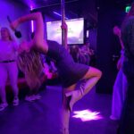 Tinne Oltmans Instagram – Well.. that escalated quickly from karaoke animal to professional pole dancer. 
Swipe to last.. #ikhebditéchtnognooitgedaan
#birthday #karaoke #poledance @joyt.antwerpen