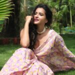Tithi Raaj Instagram – Could barely keep my eyes open in this monsoon sun and beach breeze. But in a saree so pretty.. one’s gotta pose ! 
.
USE CODE : TITHIASEEM05 & avail a 5% discount on purchase.

Celebrating a fusion of timeless elegance, beauty, style & functionality in every drape with this pre stitched saree by @aseembyaseemshakti 
.
#birthdaygift #sareecollaboration #fashionfusion #timelesselegance #prestitchedsaree #oneminutesaree #allthingsart