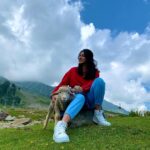 Tithi Raaj Instagram - Mary had a little lamb.. So did I , for a while ;) Then I let it go .. Cause that’s how energies flow ✨ #letgo #🐑 #🌱 . #sky #winter #hills #beauty #love #lamb #sheep #red #white #yellow #green #blue #goodvibes #✨