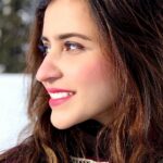 Tithi Raaj Instagram - Snow. Smiles. Happy Child 🫶🏻 ❄️ . #winter #happychild #favorite #snow #sky #season #cold #sun #dayslikethese #beauty #love #travel #lifestyle #nature #allthingsart #❄️