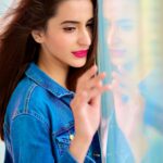 Tithi Raaj Instagram - Got no #time Got no #mind For the line Time to sink way into the blue , dear #💙 . #blue #denim #denimjacket #love #glass #eyes #mirror #reflection #mindset #allthingsart