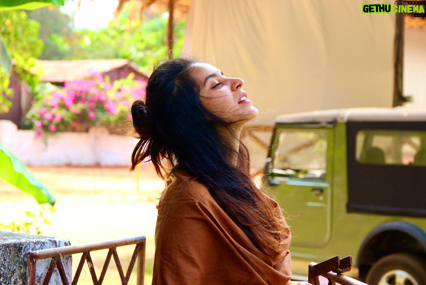 Tithi Raaj - 21K Likes - #khush
#💕
.
#beach #life #sun #sand #happy #free #goodvibes #allthingsart