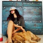 Tithi Raaj Instagram - Only the Best Company ..!! #weekend #weekendvibes #dogfriends #💙 . & only the Best Company @adeckkoindia Thankyou. #best #dogs #dogsofinstagram #bestfriends #masti #forever #foreverlove #love #allthingsart #💕 #animals #animallovers #❤️