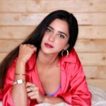 Tithi Raaj Instagram - Latest drop by @danielwellington, are the new Pastel Dials, perfectly matching my #OOTD Shop your favourite timepiece from the Iconic Collection & get a Classic Bracelet absolutely free. Don’t forget to use my code : DWTITHI to get a 15% off on your purchase from the website.