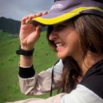 Tithi Raaj Instagram - Making the best of my Mon-Sun 🌧️ ☀️ days ! ⛳️ . #golf #green #mountains #golfcourse #travel #lifestyle #luxury #sport #allthingsart #gameon #⛳️