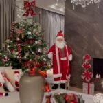 Tiziri Digne Instagram - Christmas home 🎄 & vous, vous avez installé votre déco de Noël ? De quelle couleur est votre sapin ? Je veux tout savoir 🎄❤️ #christmas #xmas #christmasdecor #christmastree #christmasdecorations #home #interior
